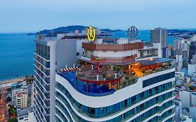 Regalia Gold Hotel
